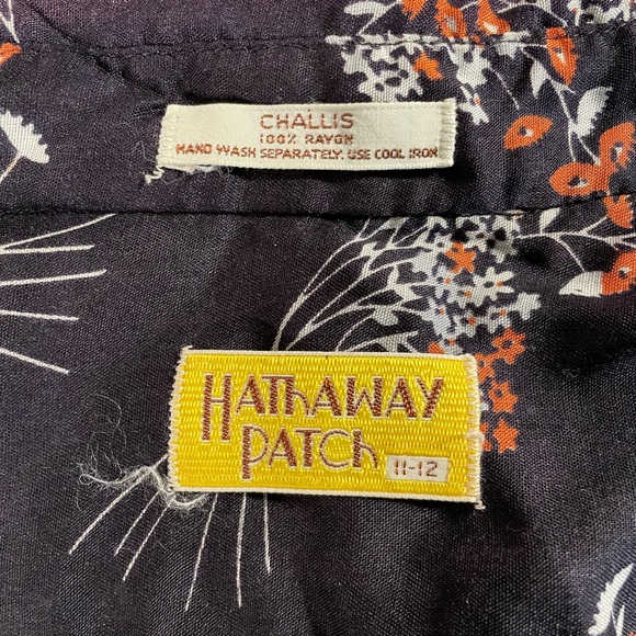 VINTAGE FLORAL BLOUSE - Picture 5 of 6